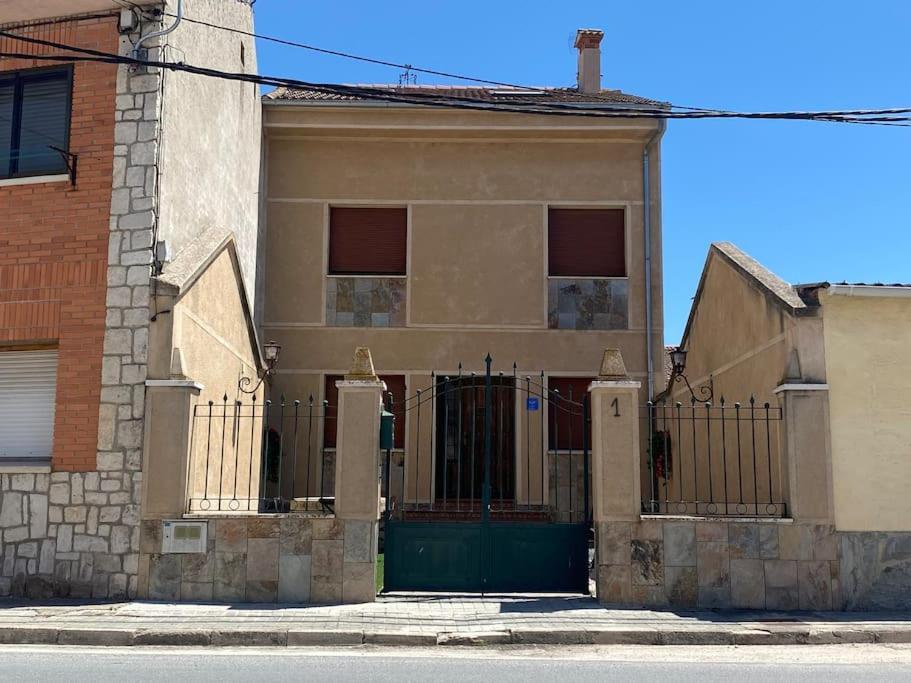 Villa Casa González Mozoncillo Esterno foto